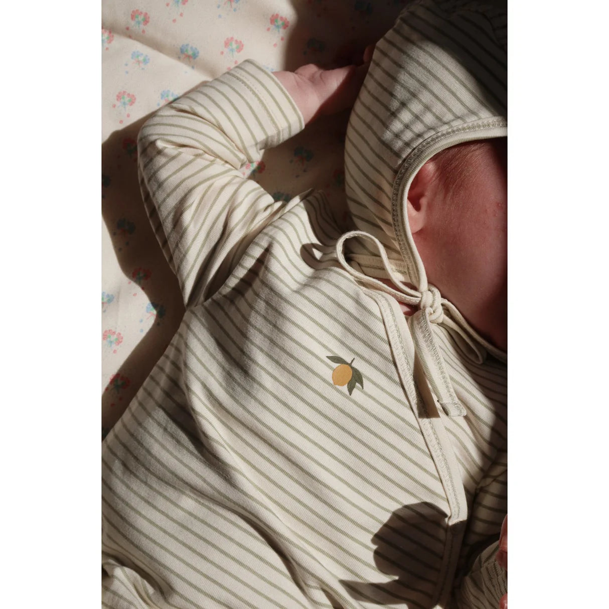 Konges Sløjd Hjelm Baby Basic Tea Stripe GOTS
